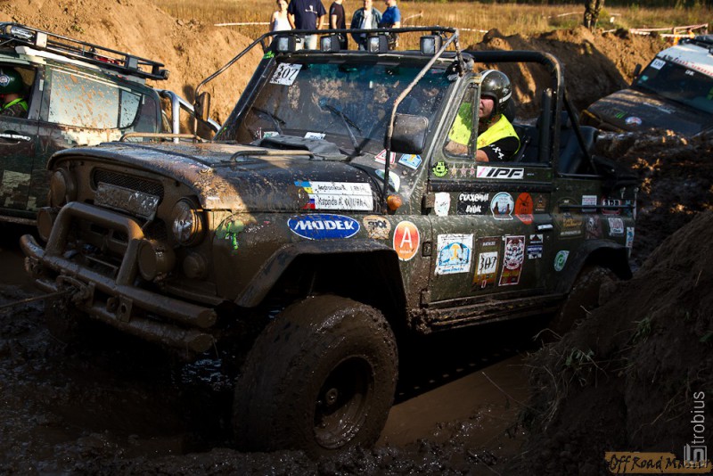 strobius-offroad-master-20120929-053.jpg